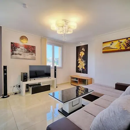 Immogroom - Renovated - Air Conditioning - Balcony Cannes